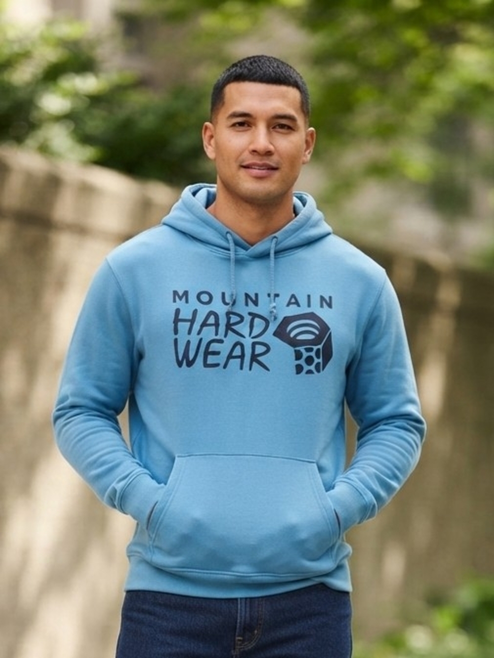 Mountain Hardwear Light Blue Pullover Hoodie with Logo Size Med